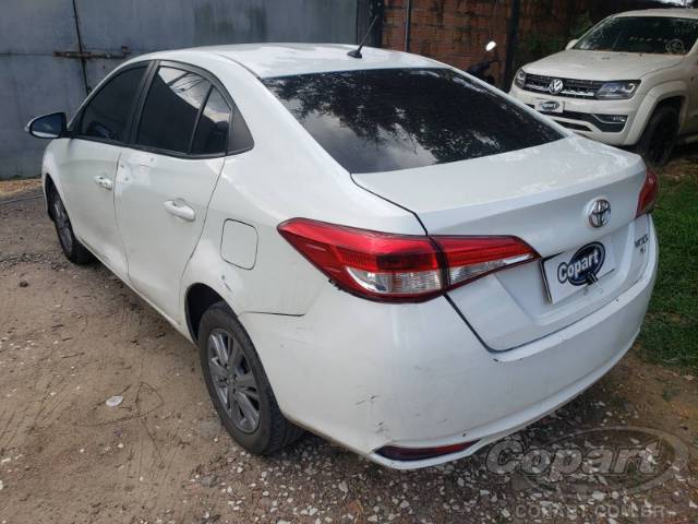 2021 TOYOTA YARIS SEDA 