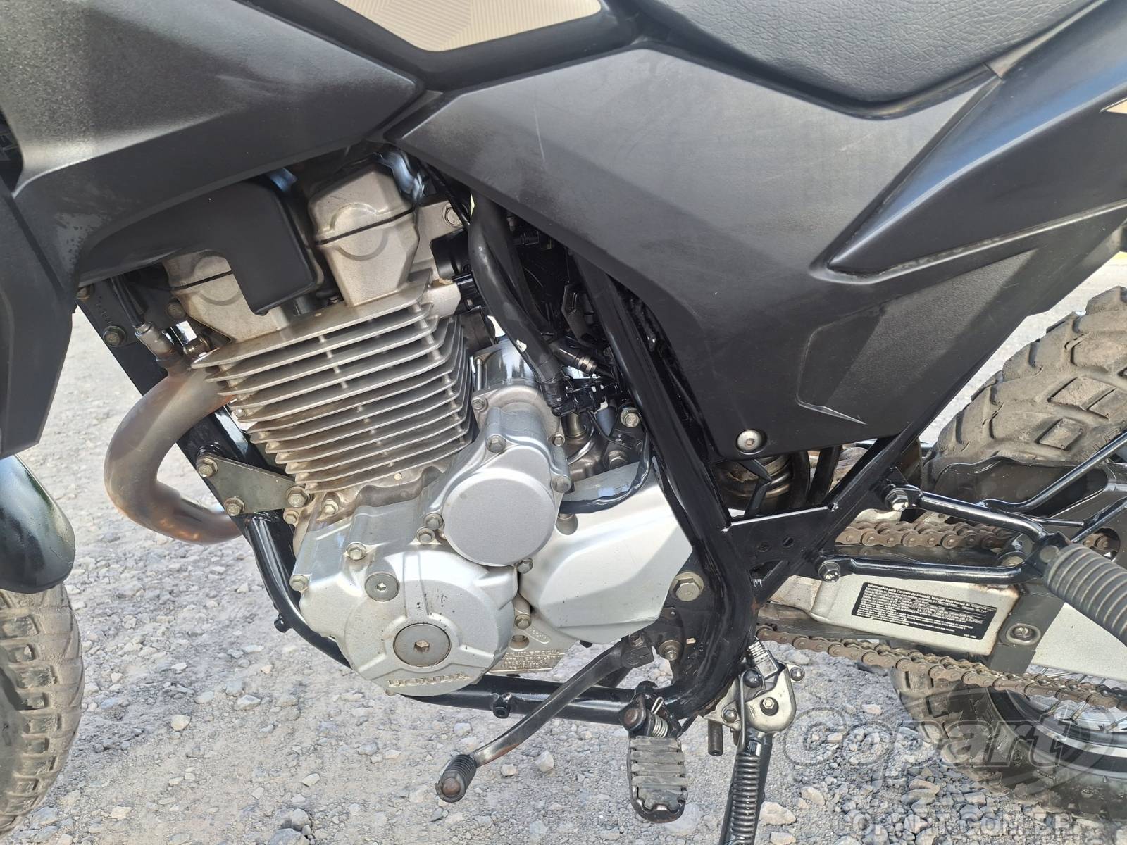 Foto 6 de 10: 2023 HONDA XRE 300