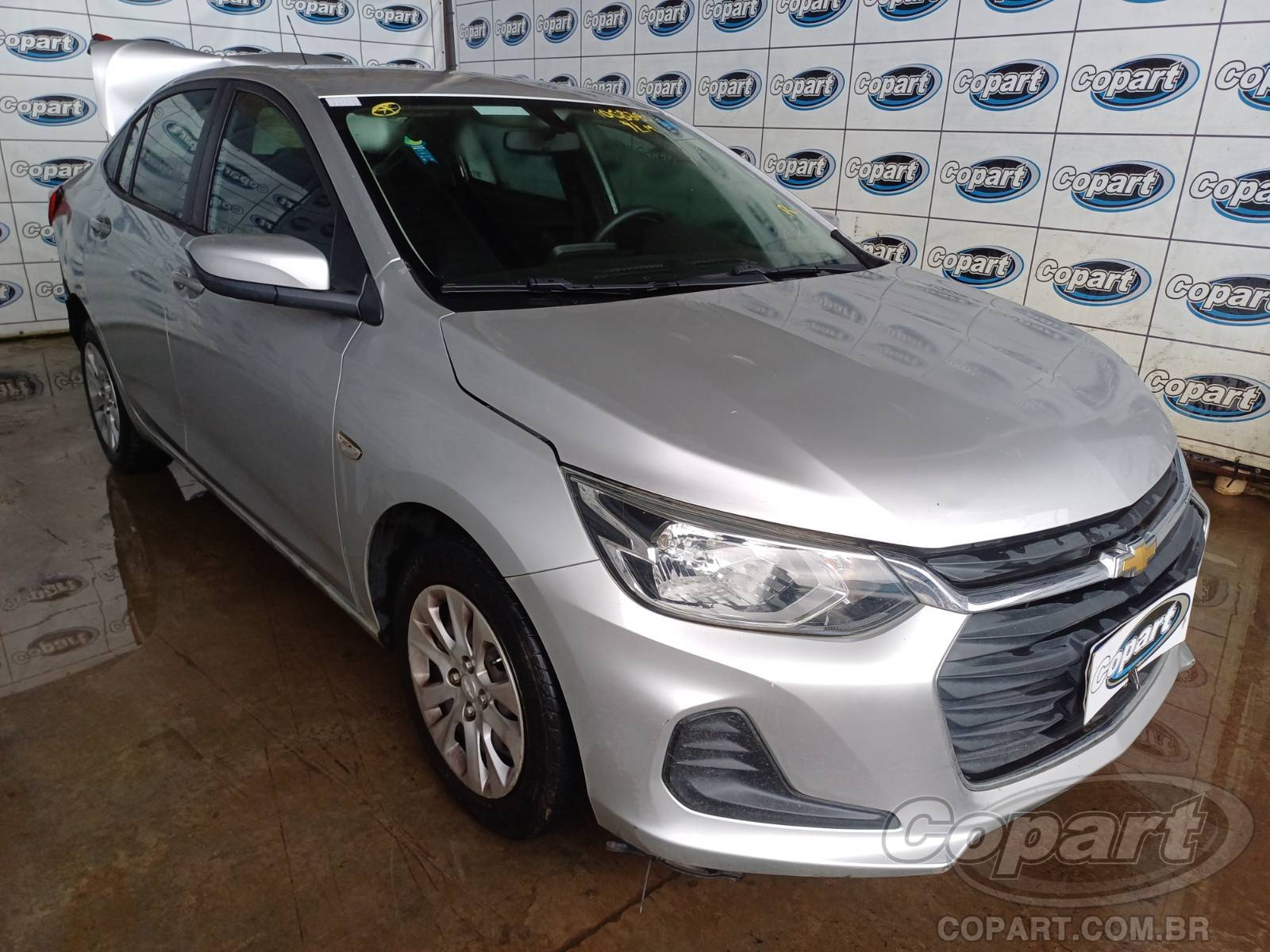 Veículo GM - Chevrolet Onix Plus 2020 CHEVROLET ONIX PLUS LT 1.0 12V Ecotec 2020 em leilão