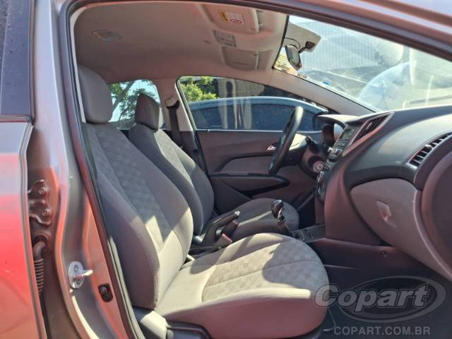 2016 HYUNDAI HB20S 