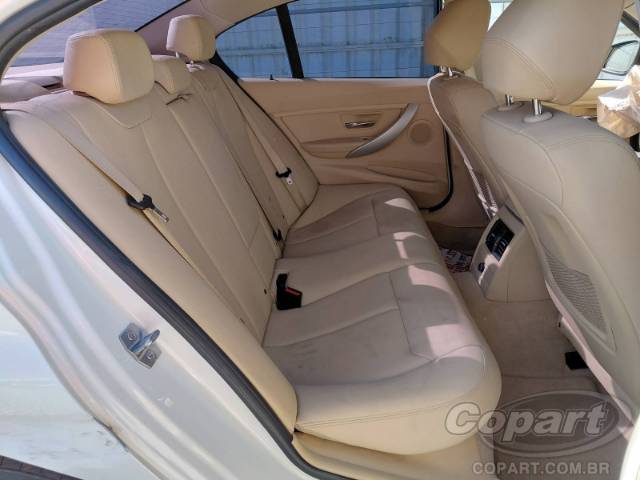 2013 BMW SERIE 3 