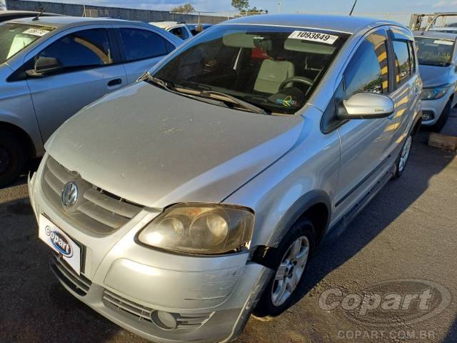 2010 VOLKSWAGEN FOX 