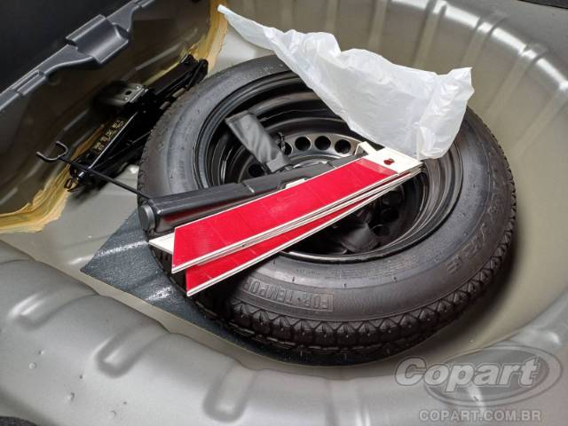 2025 NISSAN Kicks Play 