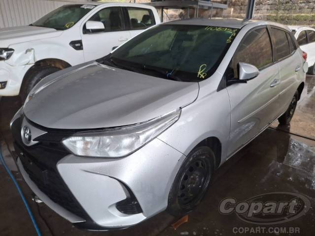 2025 TOYOTA YARIS 