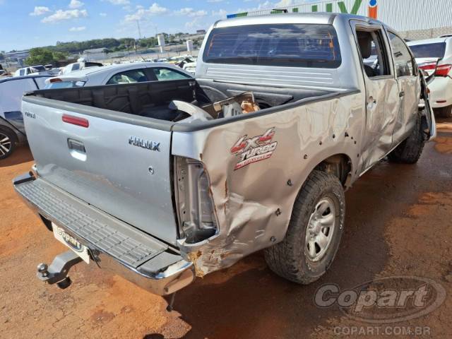 2015 TOYOTA HILUX CD 