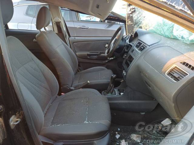 2011 VOLKSWAGEN FOX 