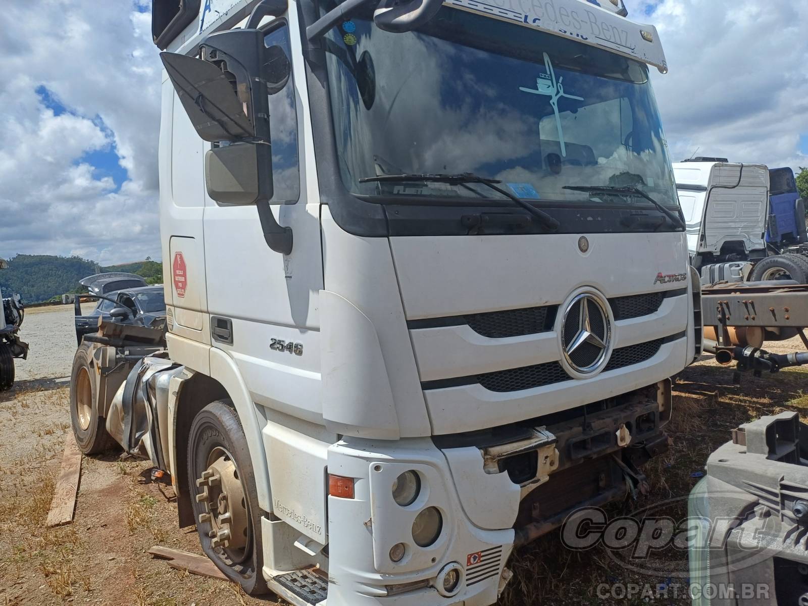 Mercedes Benz Actros 2546 LS 2020 Médio Dano