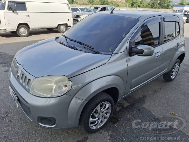 2015 FIAT UNO 