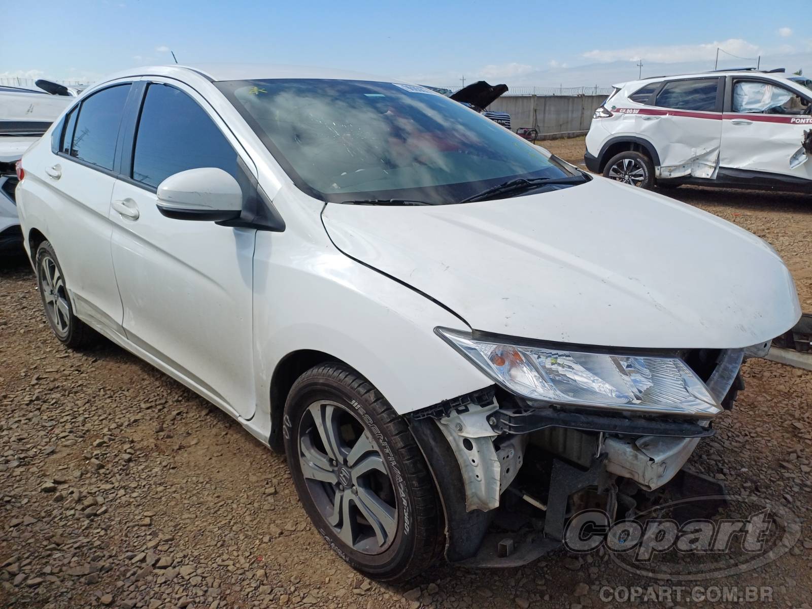 Honda City LX 1.5 16V i-VTEC 2015 Colisão Média Monta