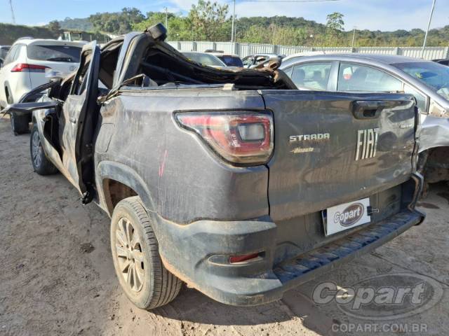 2022 FIAT STRADA CD 