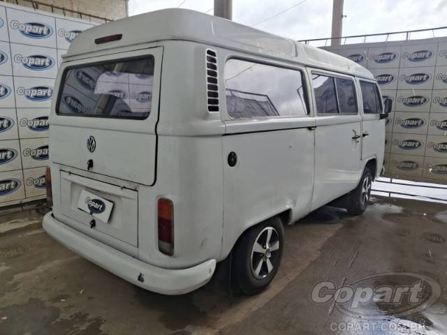 2010 VOLKSWAGEN KOMBI 