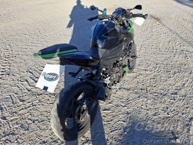 2022 KAWASAKI Z400 
