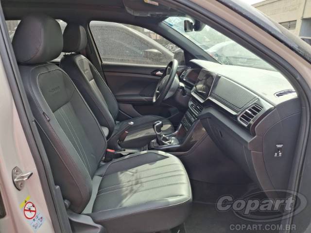 2025 VOLKSWAGEN T-CROSS 