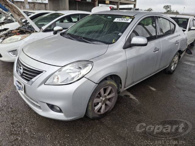 2014 NISSAN VERSA 