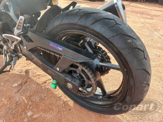 2025 KAWASAKI NINJA 500 