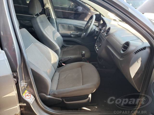 2014 VOLKSWAGEN VOYAGE 