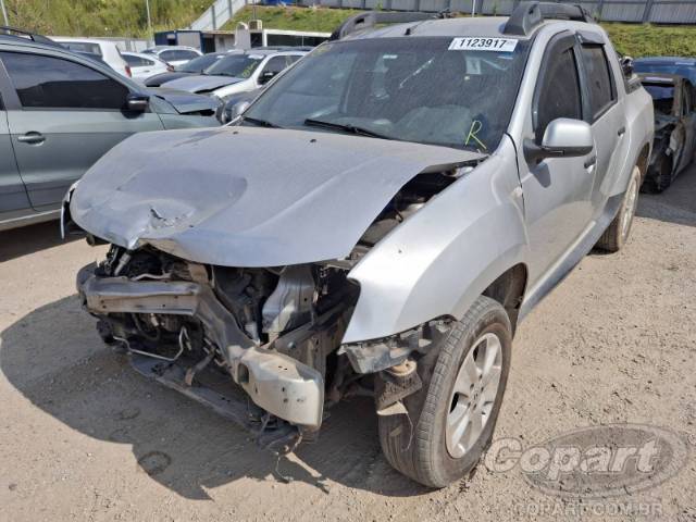 2016 RENAULT DUSTER OROCH 