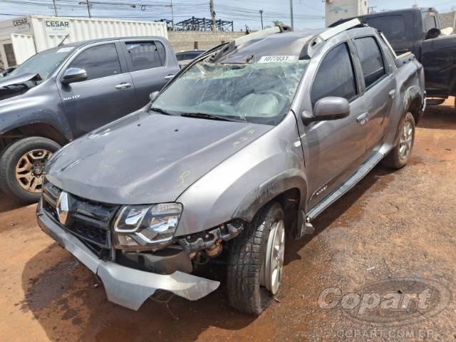 2022 RENAULT DUSTER OROCH 