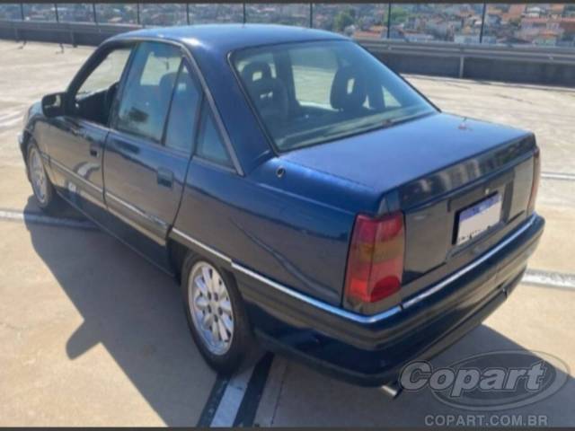 1994 CHEVROLET OMEGA 