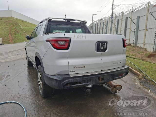2017 FIAT TORO 