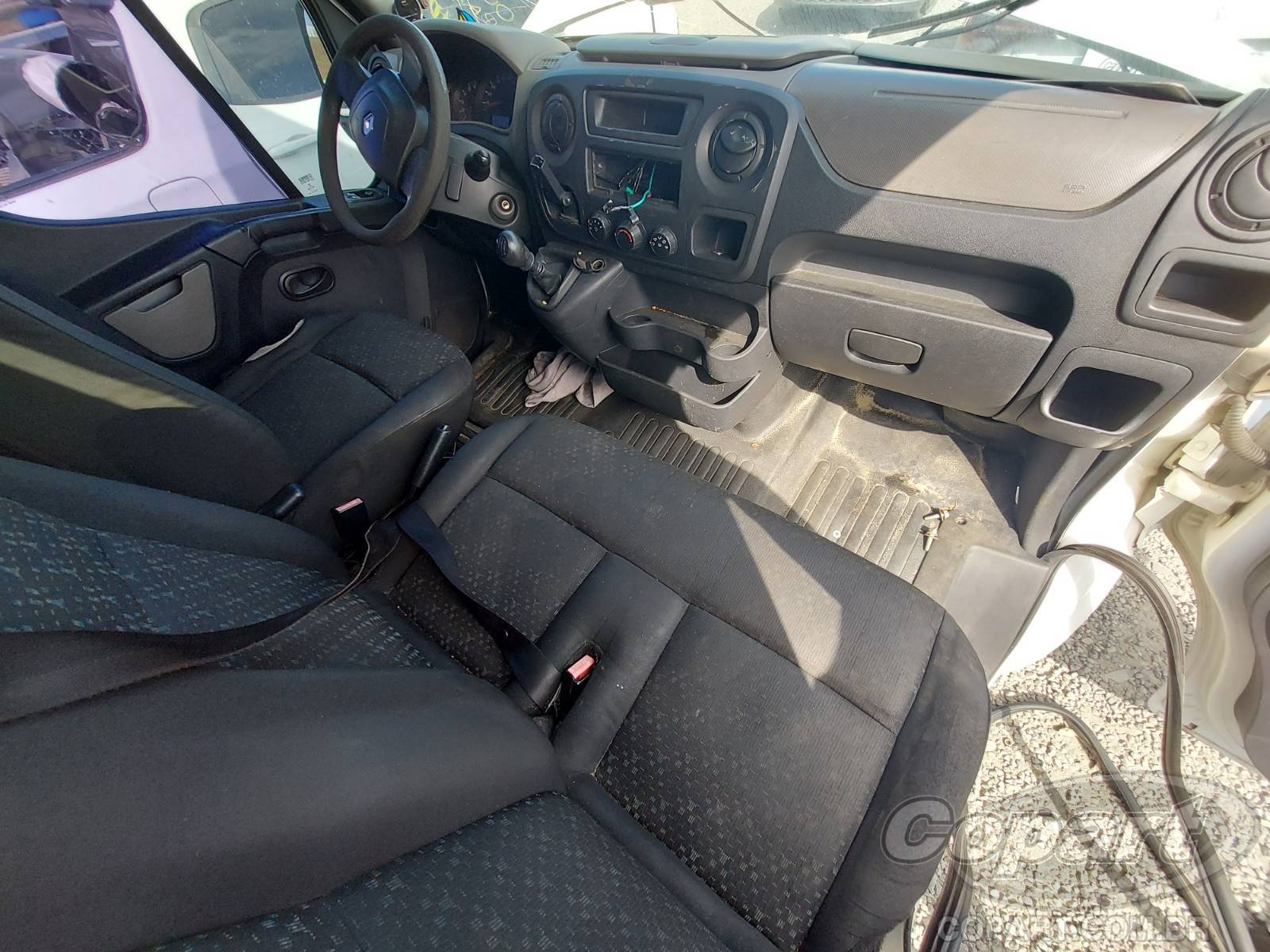 Foto 9 de 10: 2015 RENAULT MASTER CHASSI CABINE