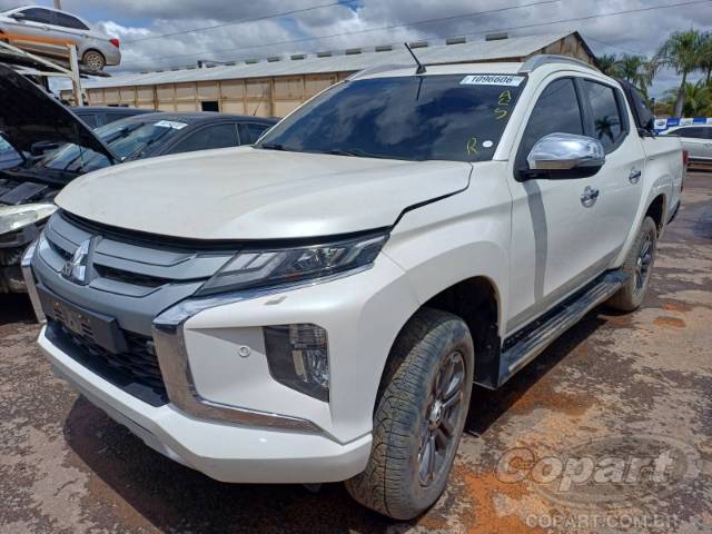 2022 MITSUBISHI L200 TRITON 
