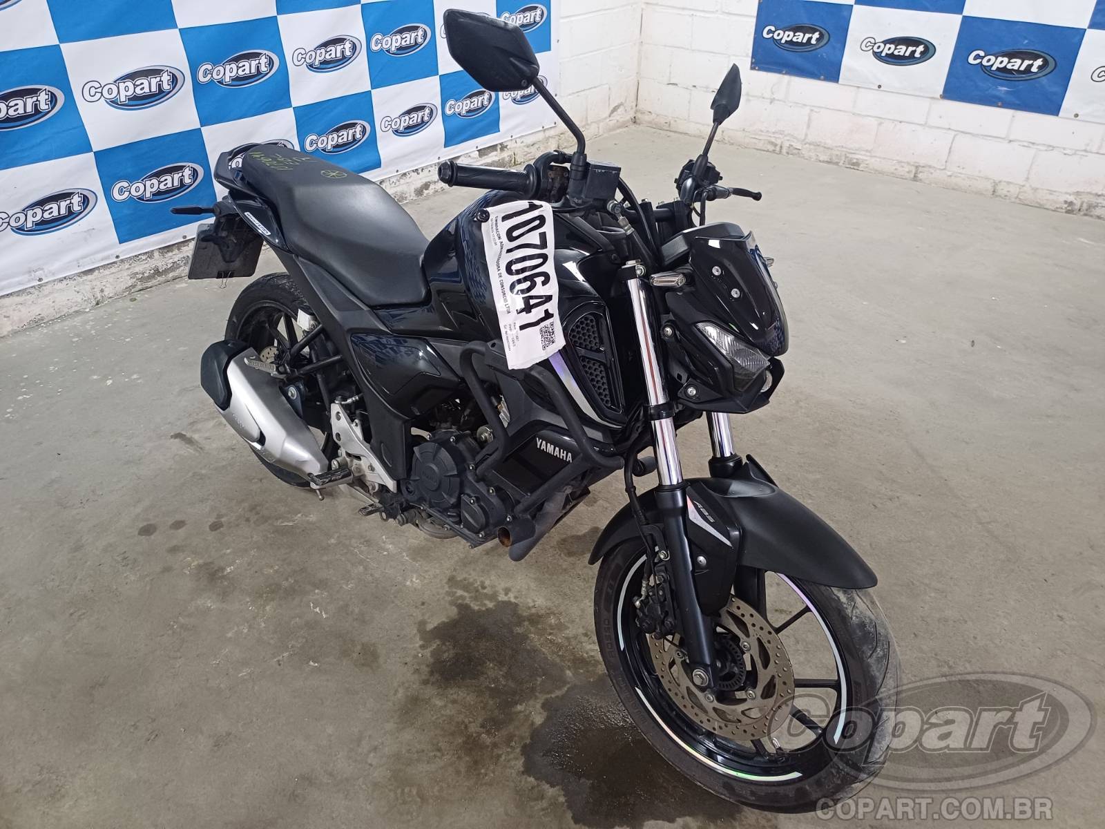 Yamaha Fz15 2024 em leilão