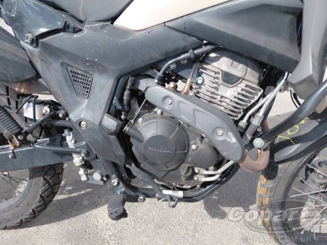 2024 HONDA XRE SAHARA 300 