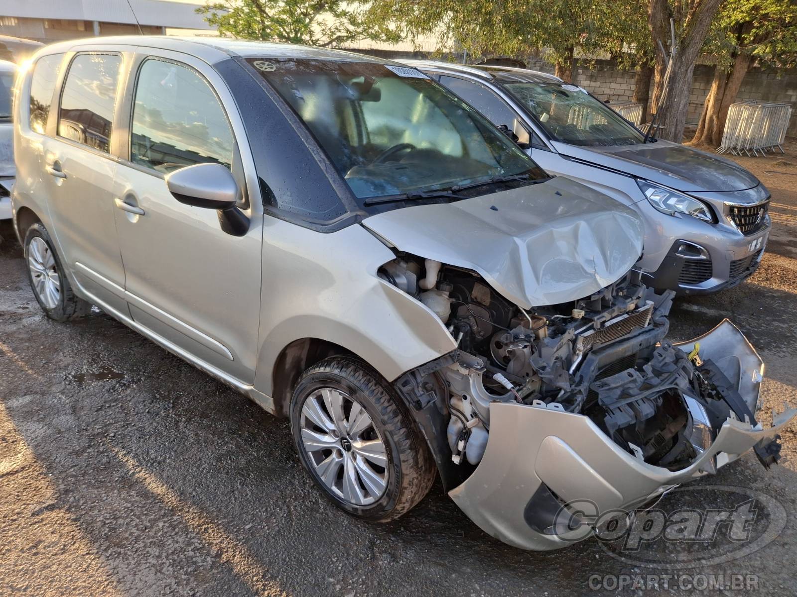 Veículo Peugeot C3 Picasso CITROEN C3 PICASSO GLX 1.6 16V VVT 2013 2014 em leilão