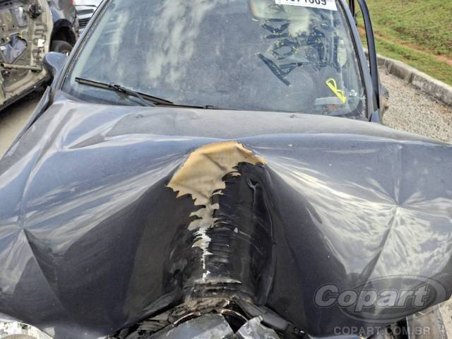 2002 CHEVROLET CORSA SEDAN 