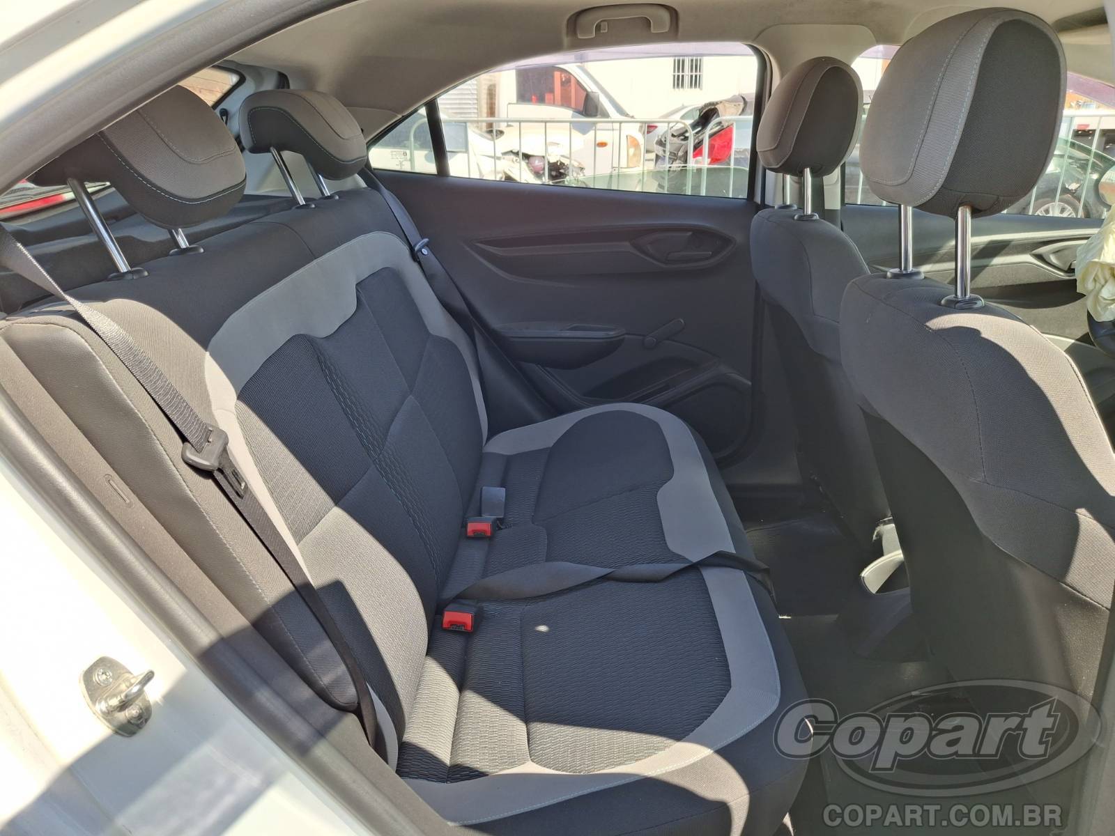 2015 CHEVROLET ONIX — foto 6 de 15