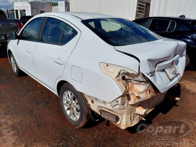 2019 NISSAN VERSA 