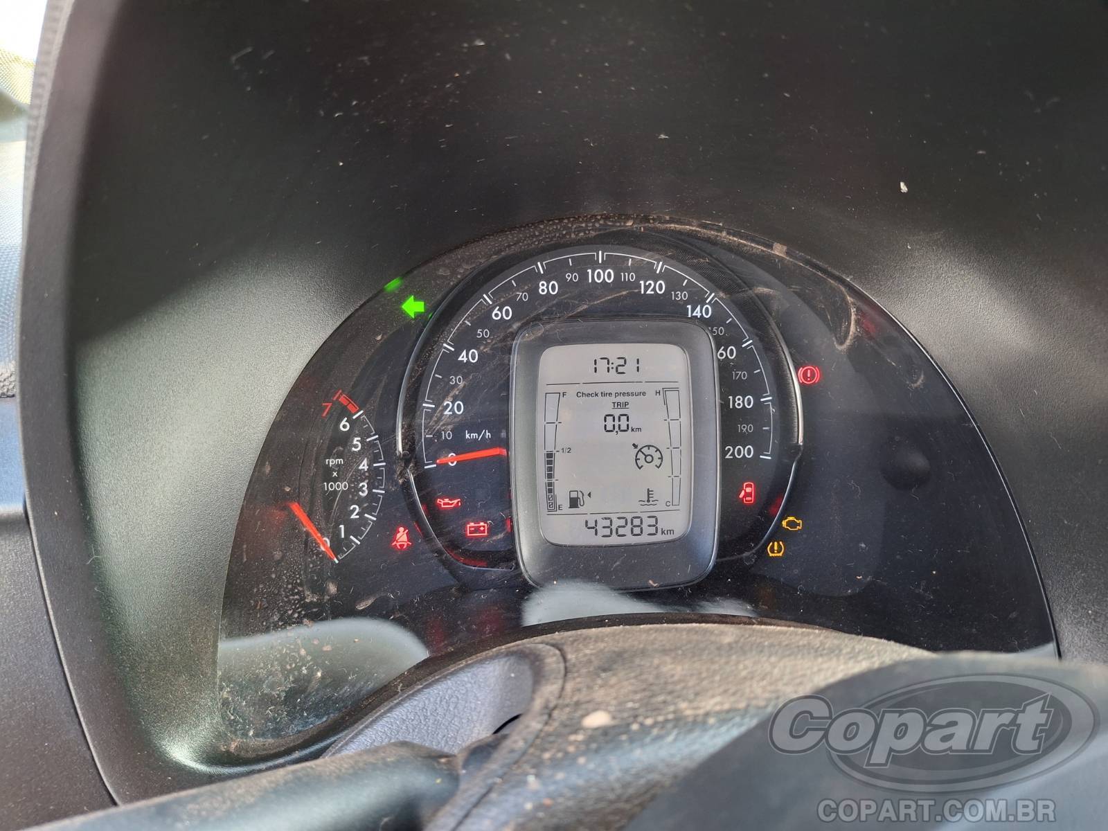 Foto 8 de 10: 2025 FIAT STRADA