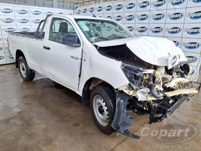 2024 TOYOTA HILUX CS 