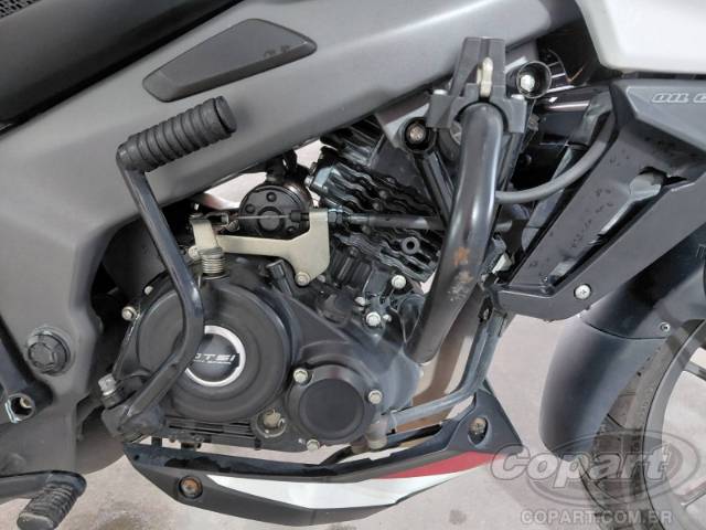 2026 BAJAJ DOMINAR 