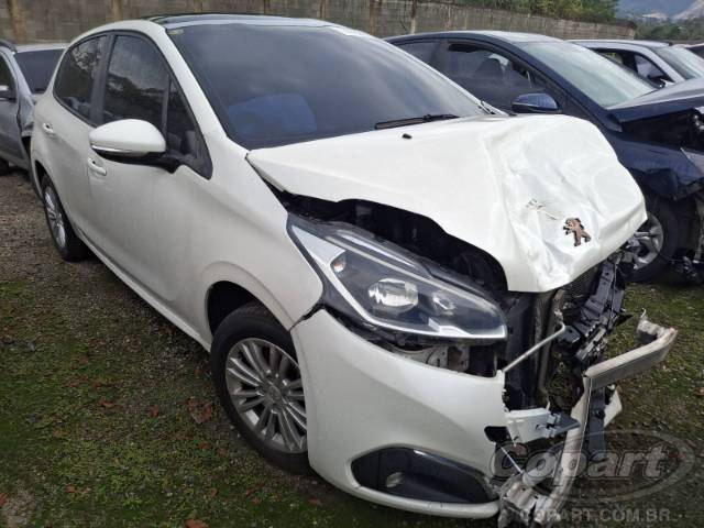 2017 PEUGEOT 208 