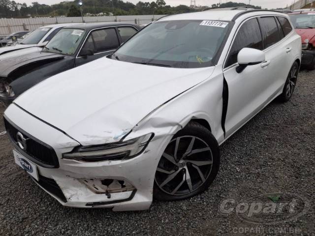 2019 VOLVO V60 