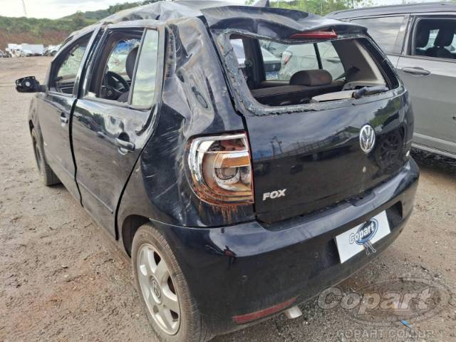 2011 VOLKSWAGEN FOX 