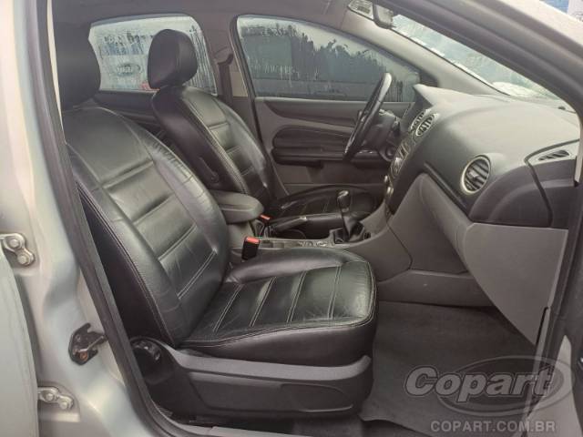 2010 FORD FOCUS 