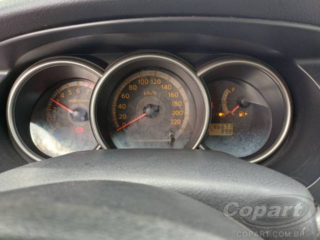 2010 NISSAN LIVINA 
