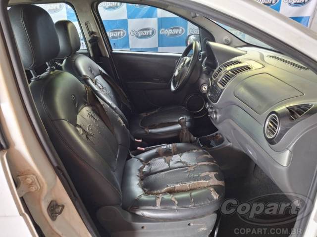 2015 FIAT GRAND SIENA 