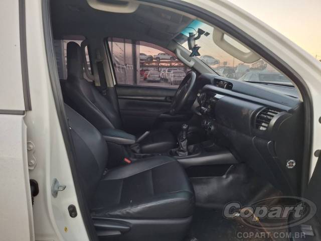 2019 TOYOTA HILUX CD 