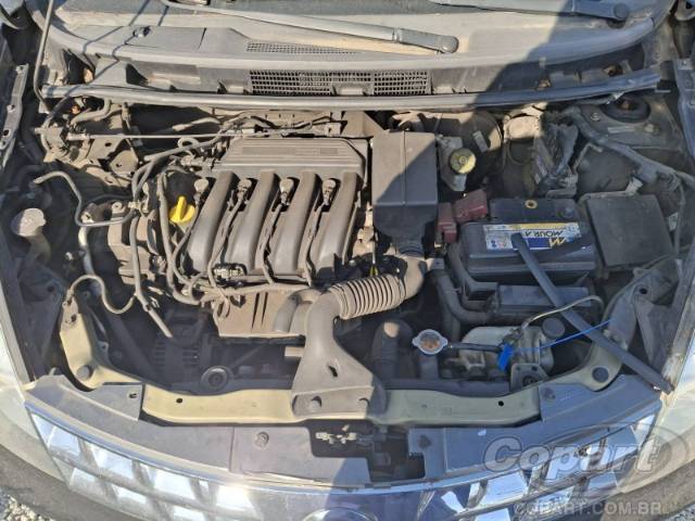 2010 NISSAN LIVINA 