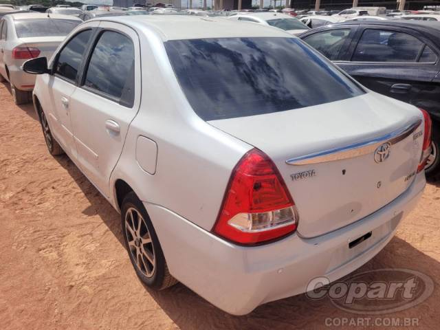 2017 TOYOTA ETIOS SEDA 