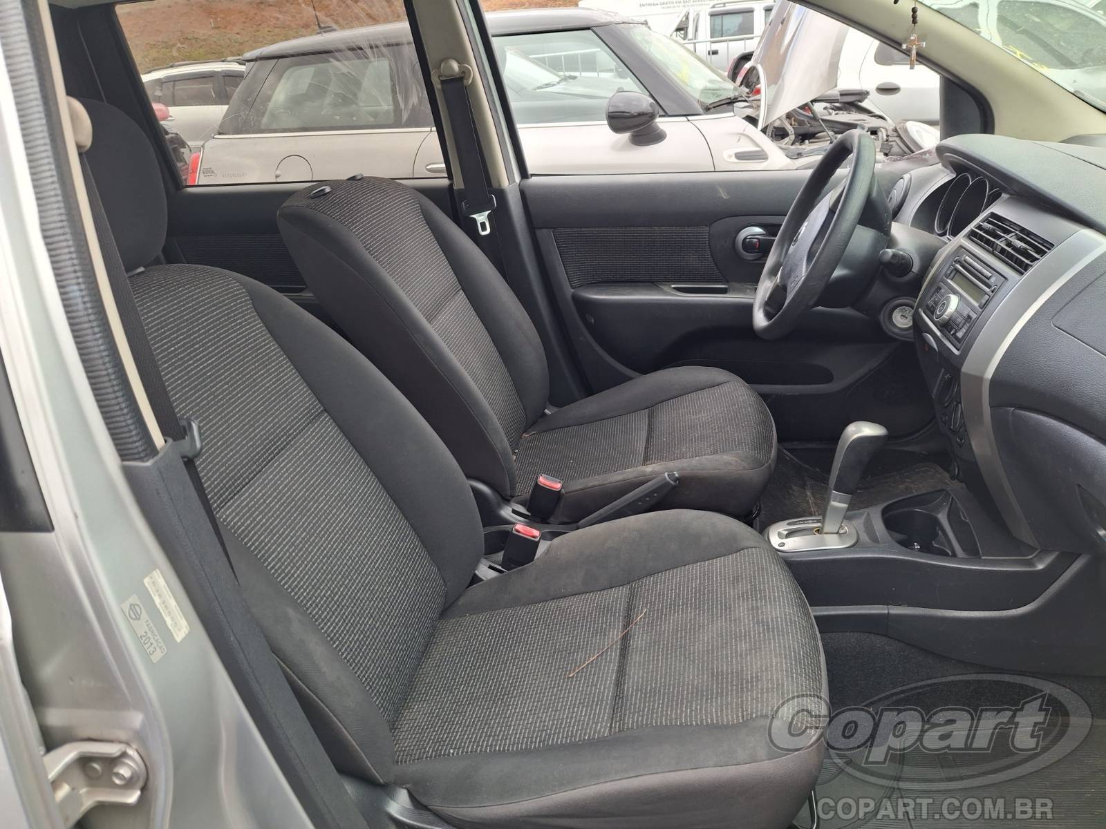 Foto 5: 2013 NISSAN LIVINA