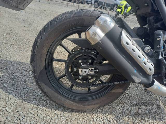 2025 TRIUMPH SCRAMBLER 