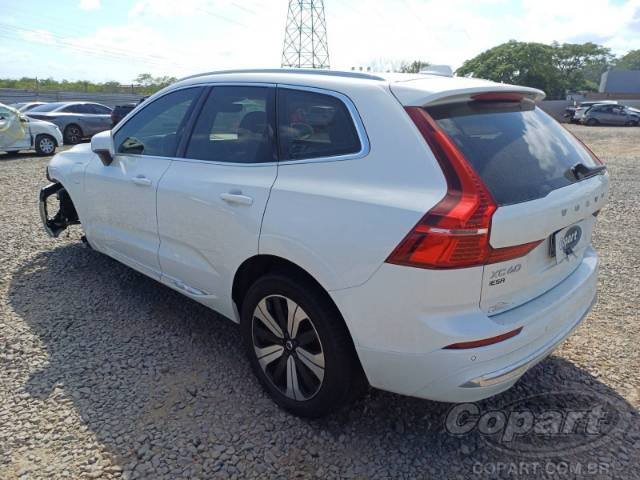 2024 VOLVO XC60 