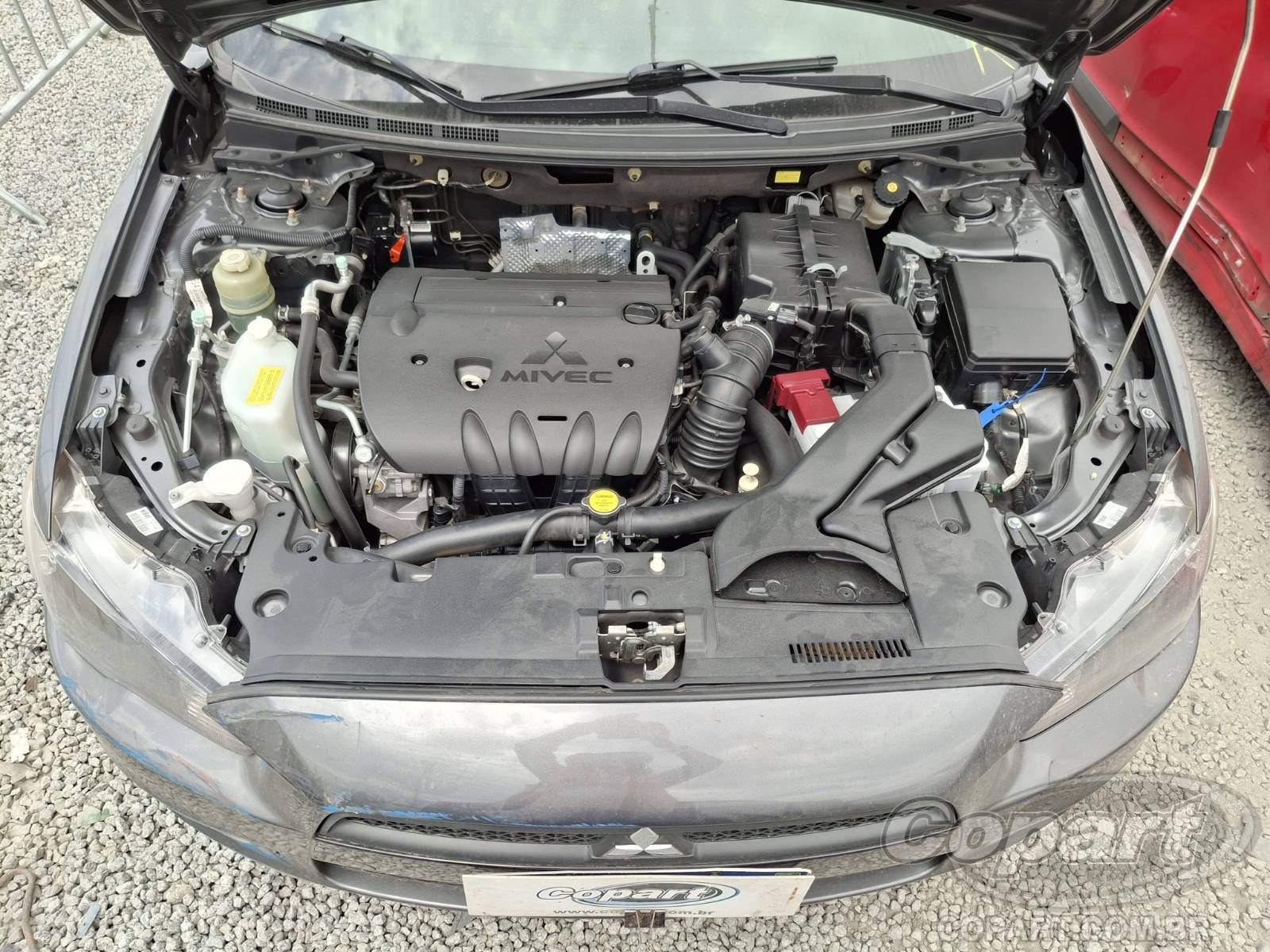 Foto 7 de 15: 2019 MITSUBISHI LANCER