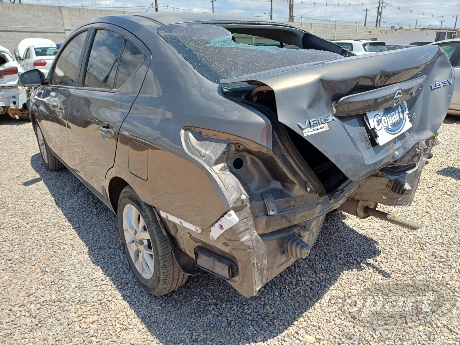 2019 NISSAN VERSA — foto 3 de 11