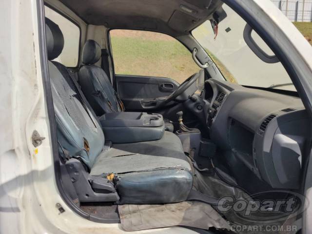 2015 KIA BONGO 